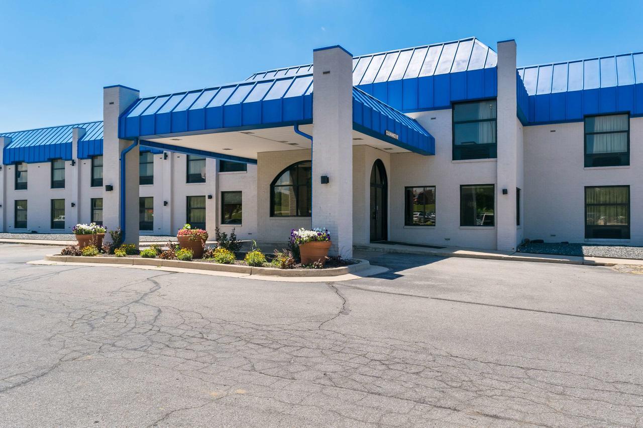 Motel 6-Richmond, In Exterior photo